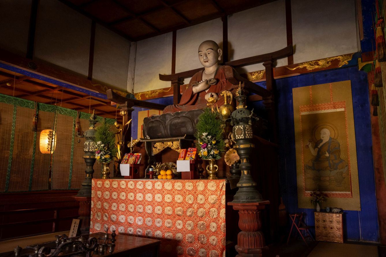 Temple 5 Jizo-ji Kukai statue