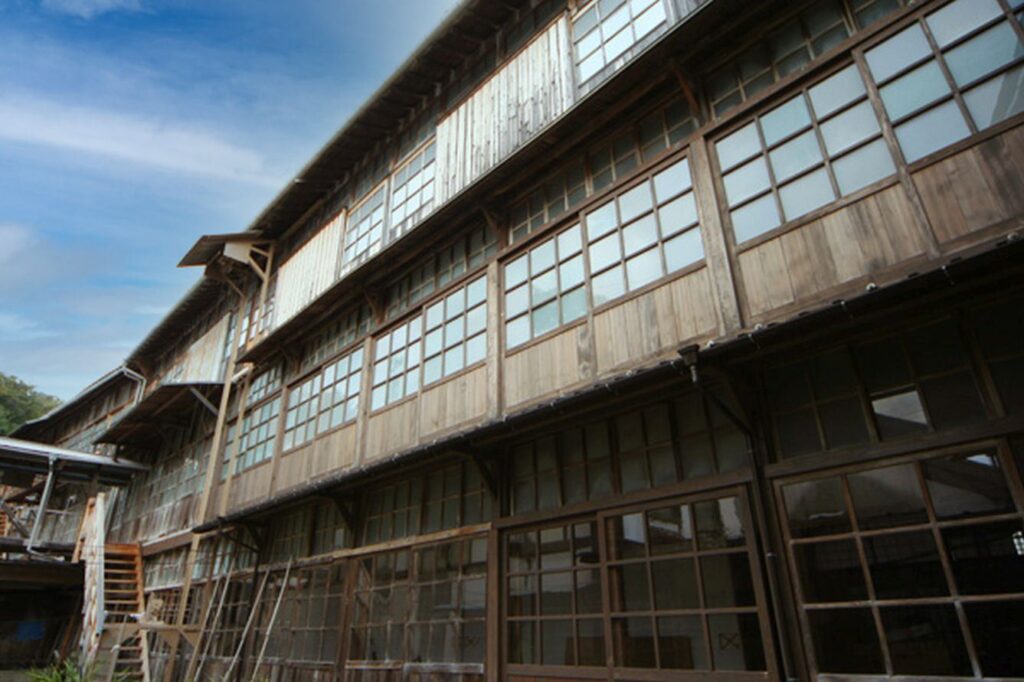 Yawatahama_silk_factory