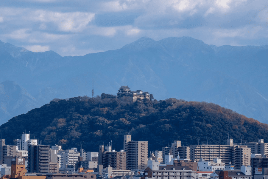 Matsuyama_Castle_2