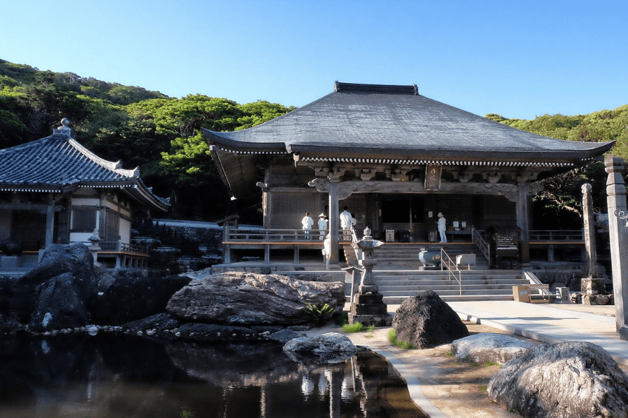 Temple-No38-Kongofuku-ji-main-hall-900