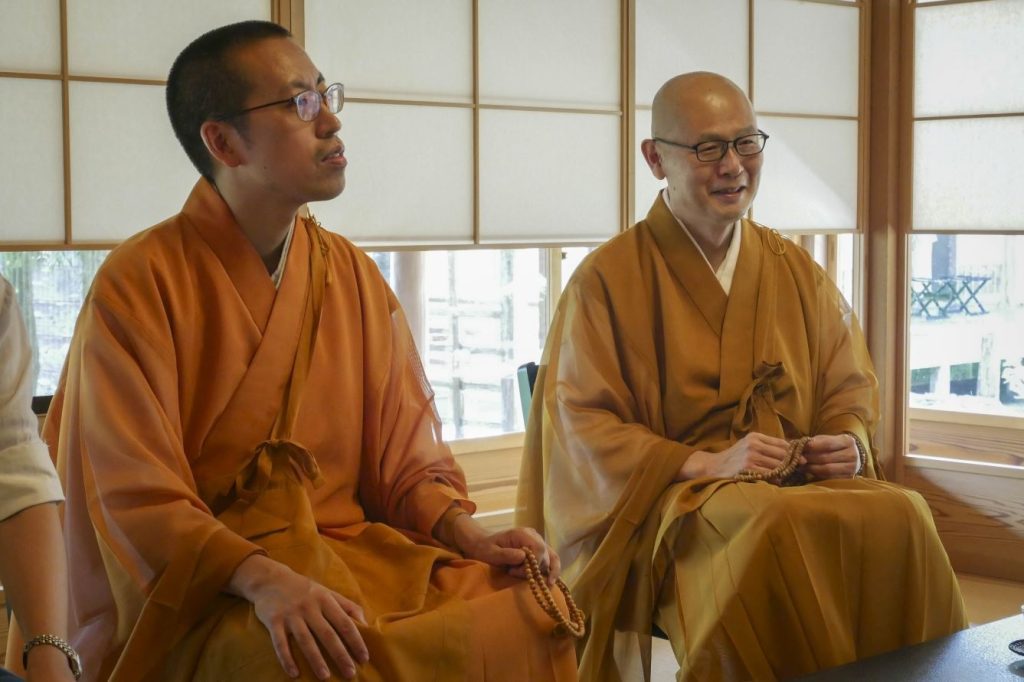 Chikurin-ji priests