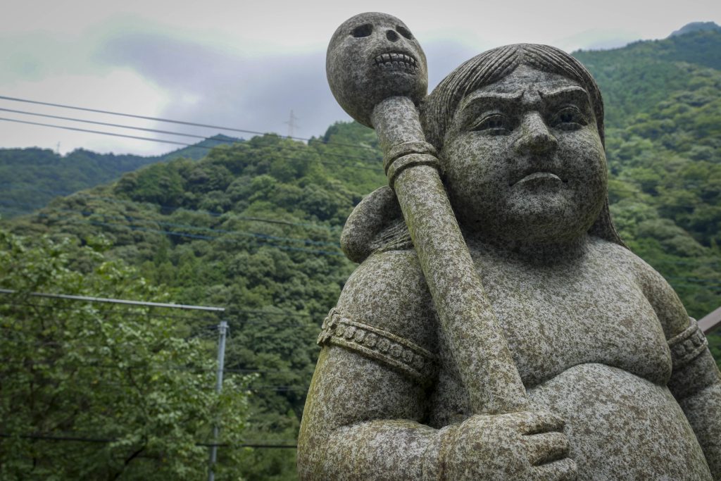 Gokuraku-ji ogre statue