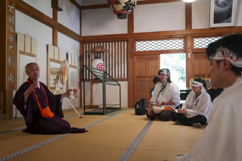 Maegami Shrine lecture