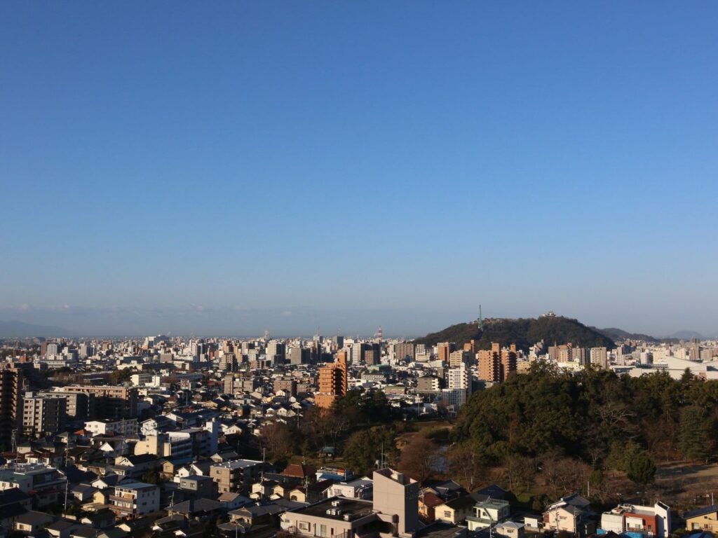 Matsuyama castle stands watch over the modern, bustling city of Matsuyama, Shikoku's most populous. 