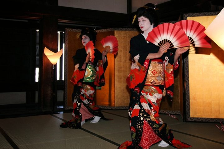 Geisha-Matsuyama-dance