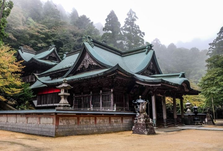 Hashikura-ji_Temple_shrine