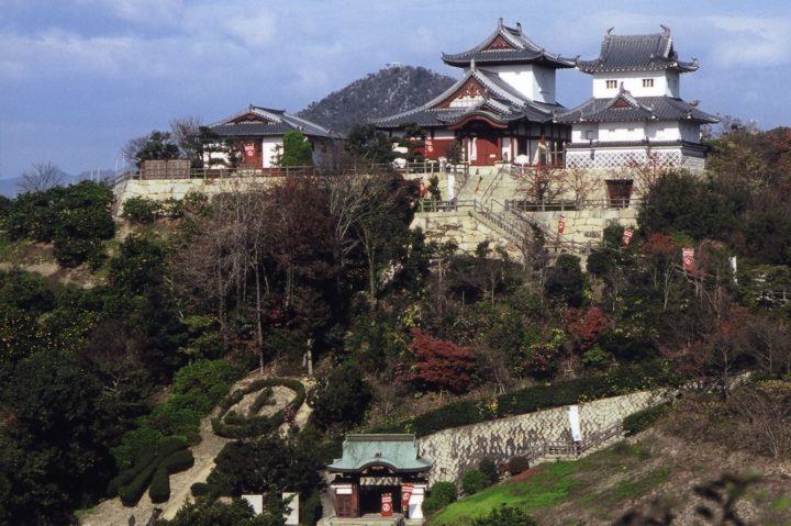 Innoshima-Suigun-Castle-2