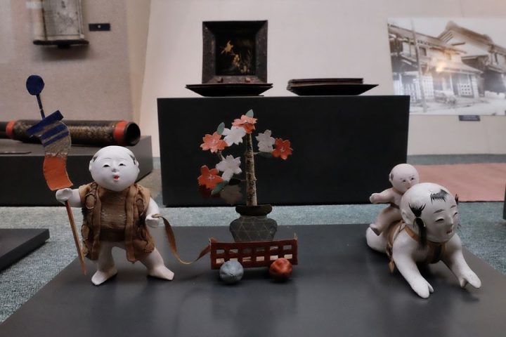 Inocho-Paper-Museum-dolls