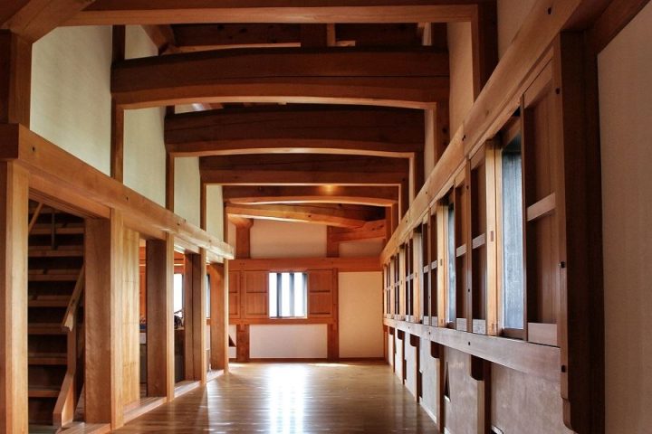 Ozu-Castle-interior